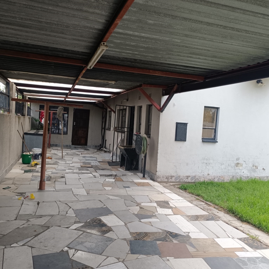 3 Bedroom Property for Sale in Zamdela Free State